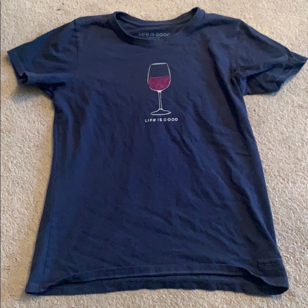 Life Is Good wine tee - size small